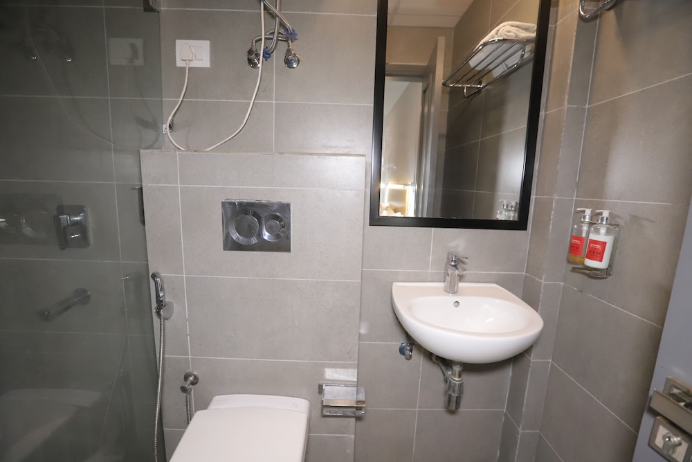 Qotel Preetvihar