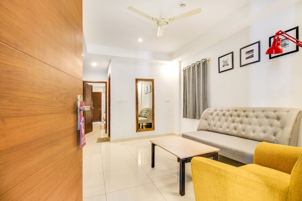 Fabhotel The Sun Suites