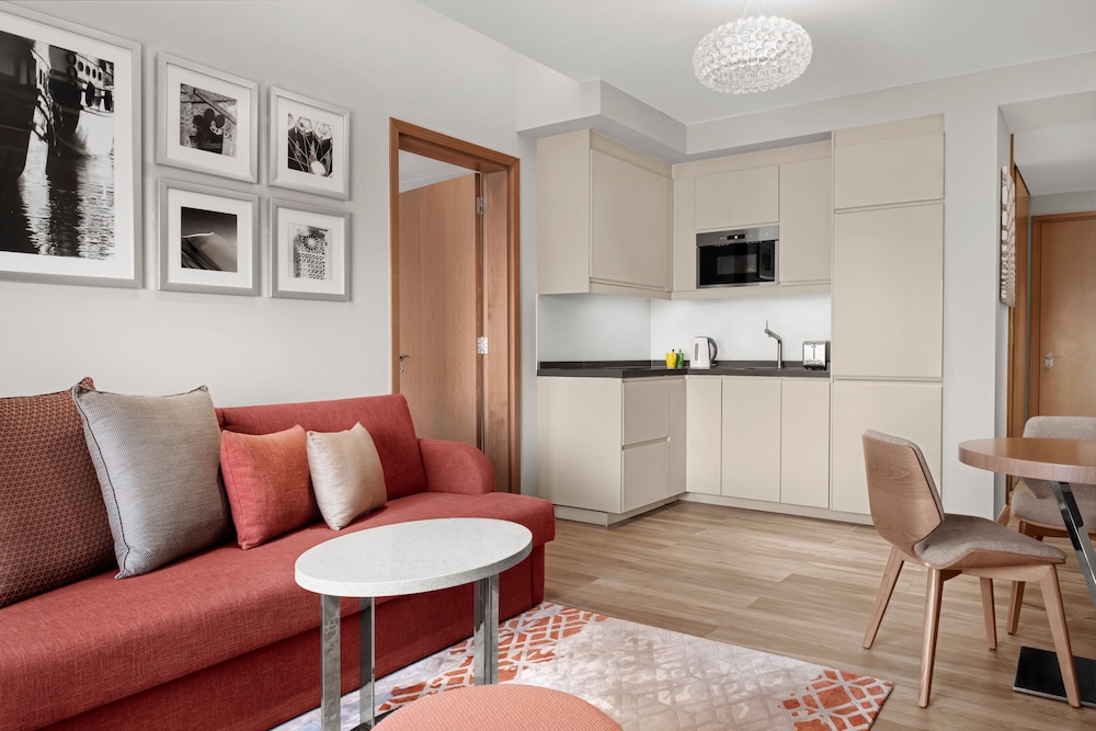 Holiday Inn & Suites Dubai Festival City By IHG