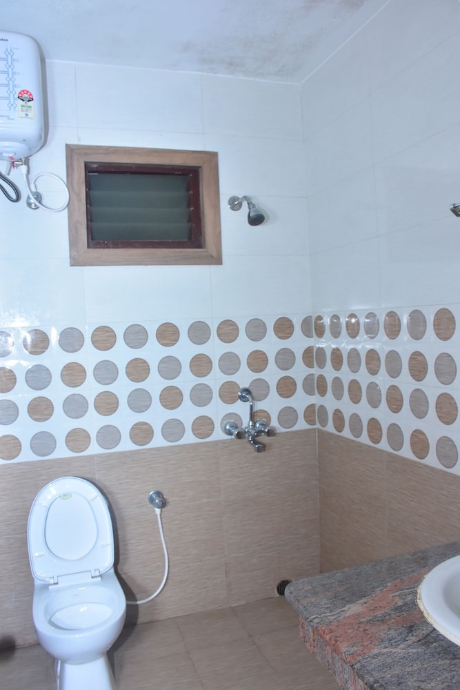 Hotel Arya Palace