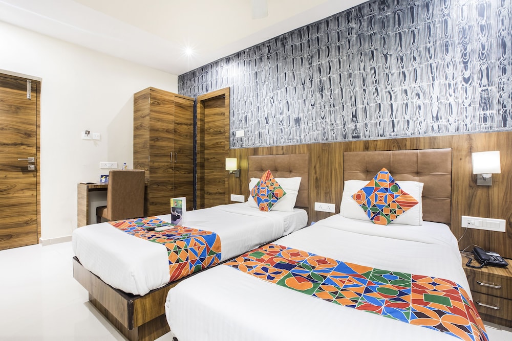 FabHotel Amour Andheri East