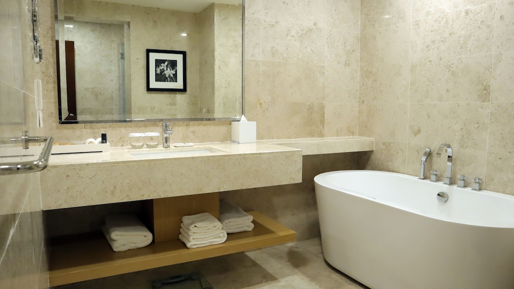 The Chateau Spa & Wellness Resort