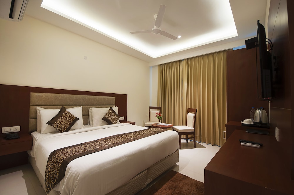 Hotel Z Suites