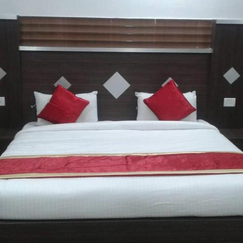 Hotel Adarsh Palace
