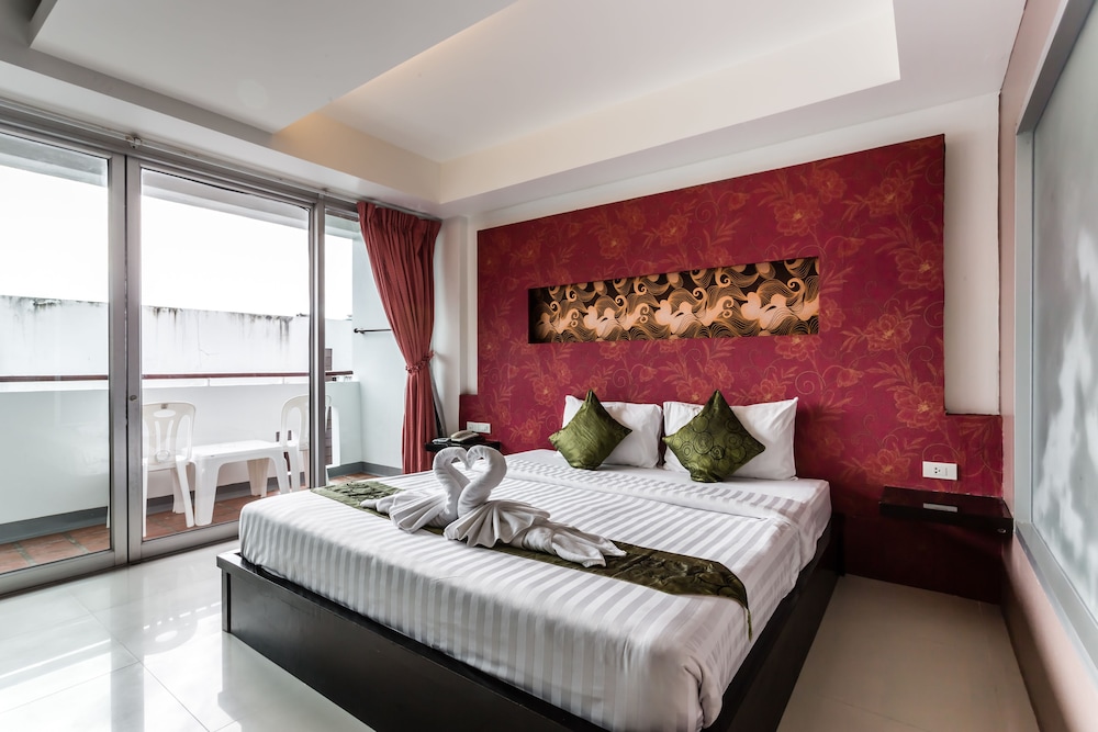 7Q Patong Beach Hotel