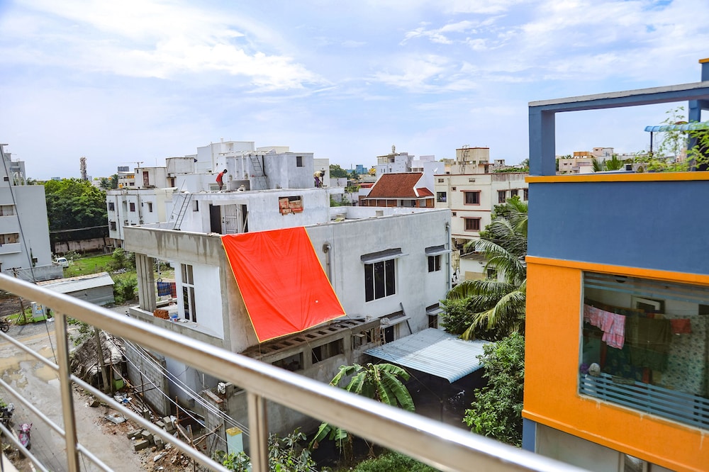 Fabhotel Home Tree Service Apartment Kolathur