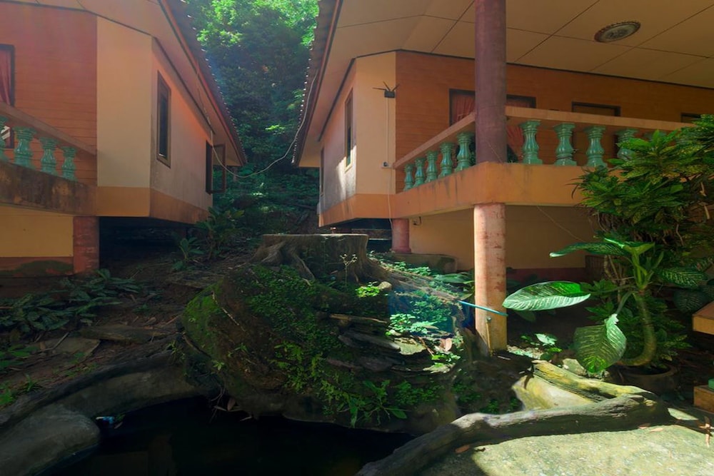 Rim Khao Resort