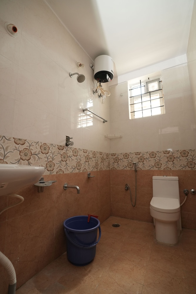 Srushti Service Apartment