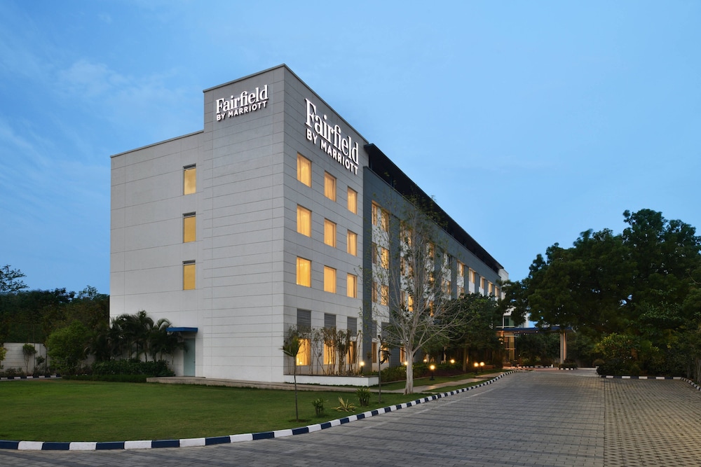 Holiday Inn Express Chennai Mahindra World City