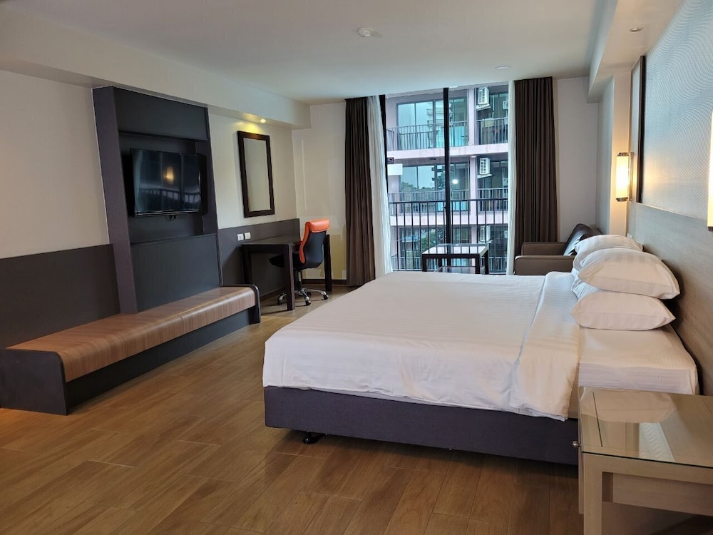 Dynasty Grande Hotel