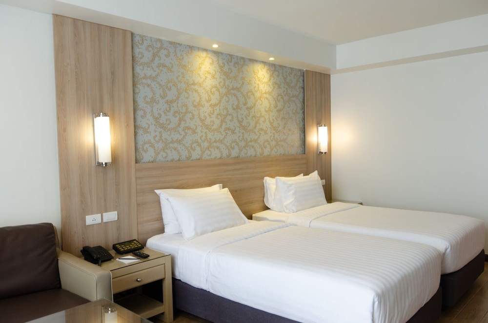 Dynasty Grande Hotel