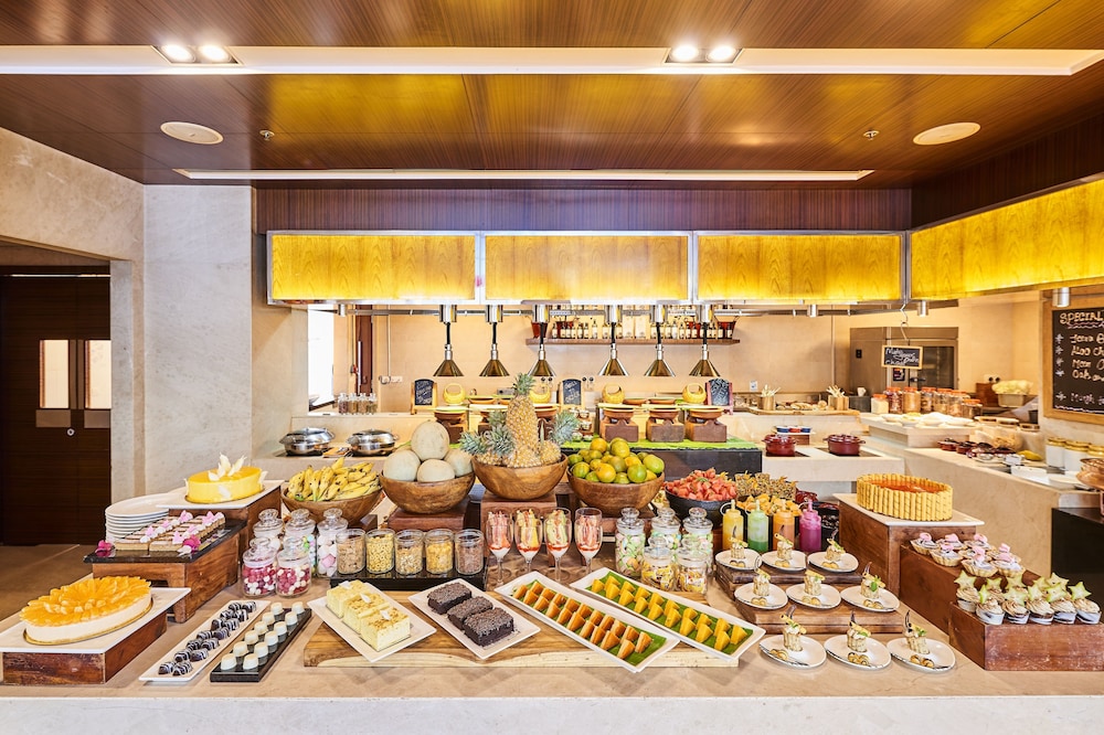 Courtyard by Marriott Kochi Airport
