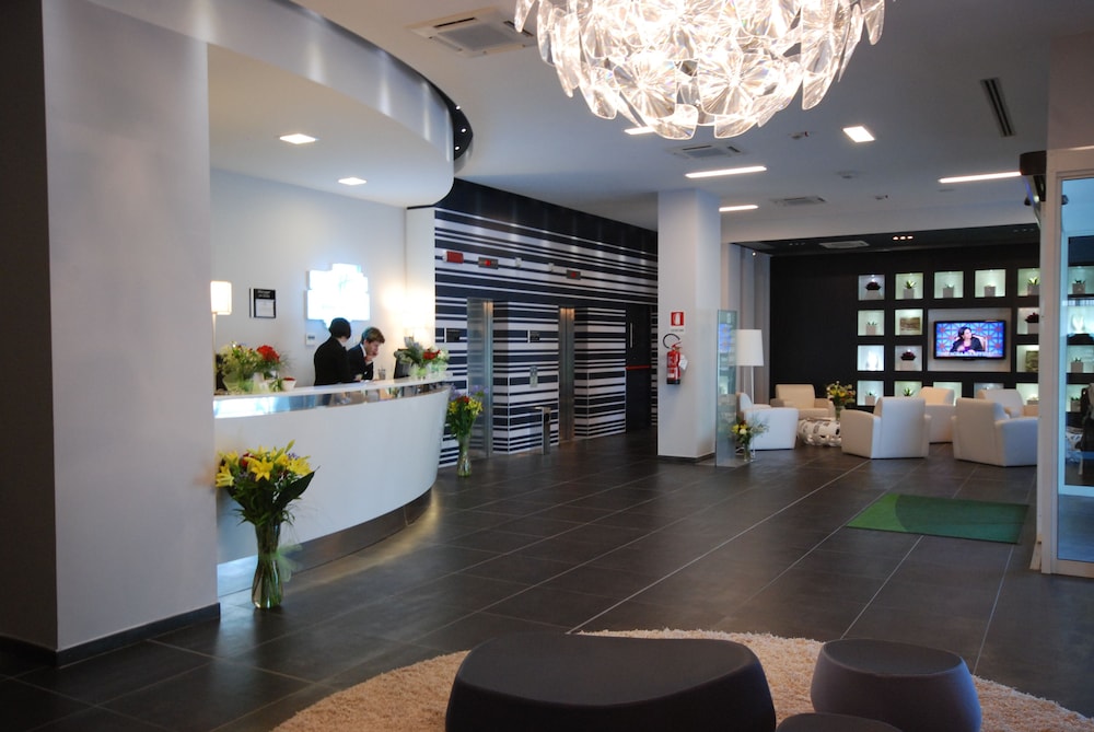 Holiday Inn Milan Nord Zara by IHG