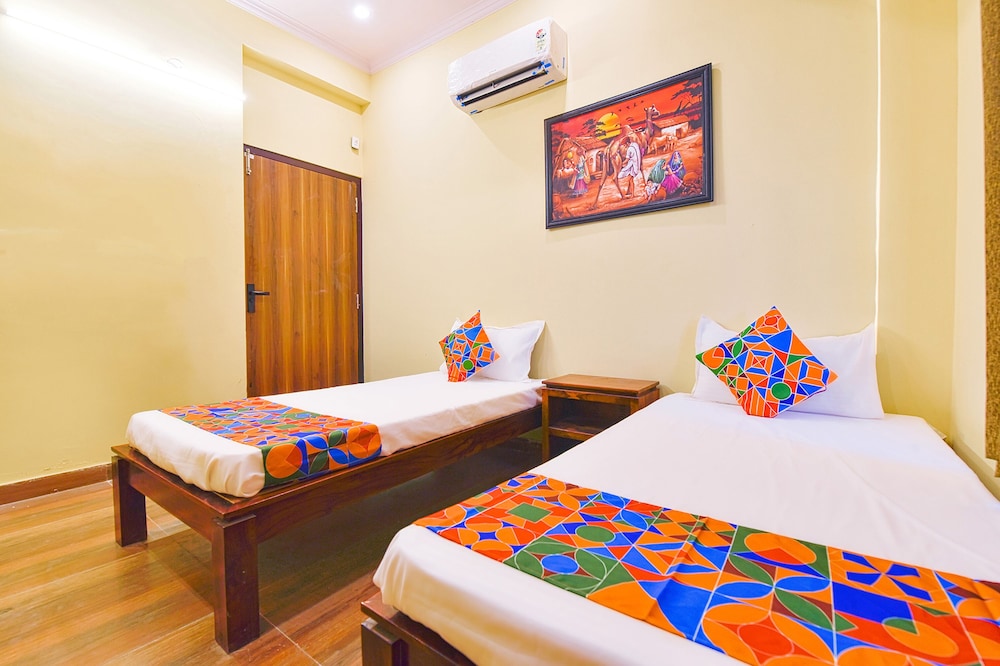 FabHotel Golden Manor Inn