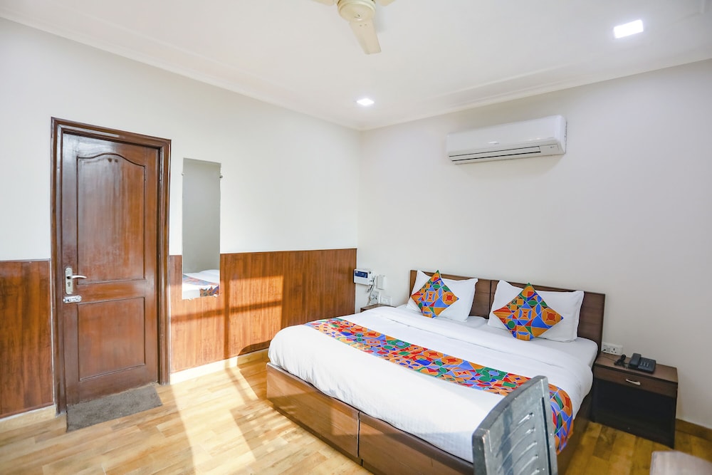 FabHotel Hexa Ghaziabad