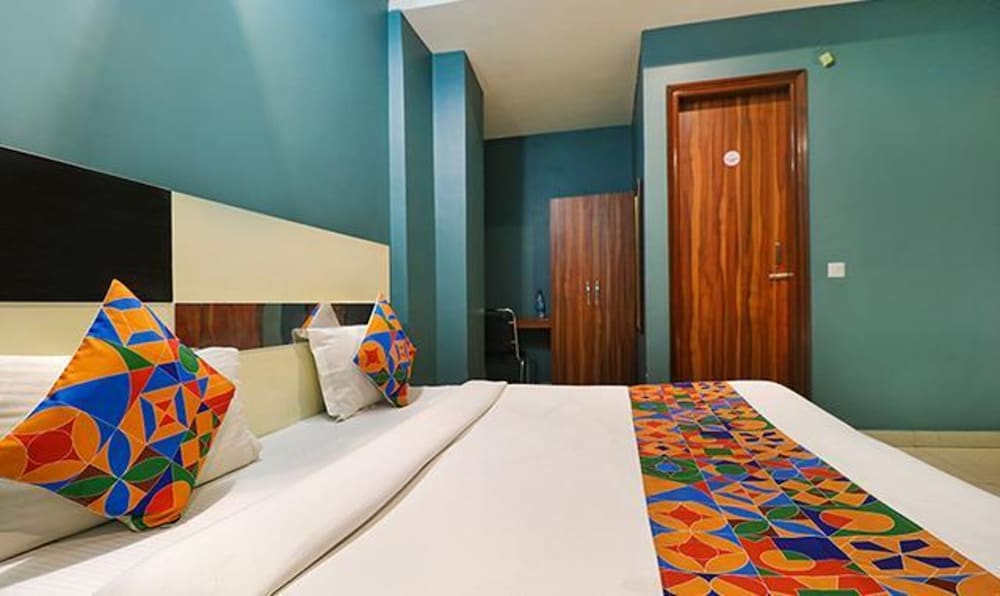 FabHotel Church House Rohini