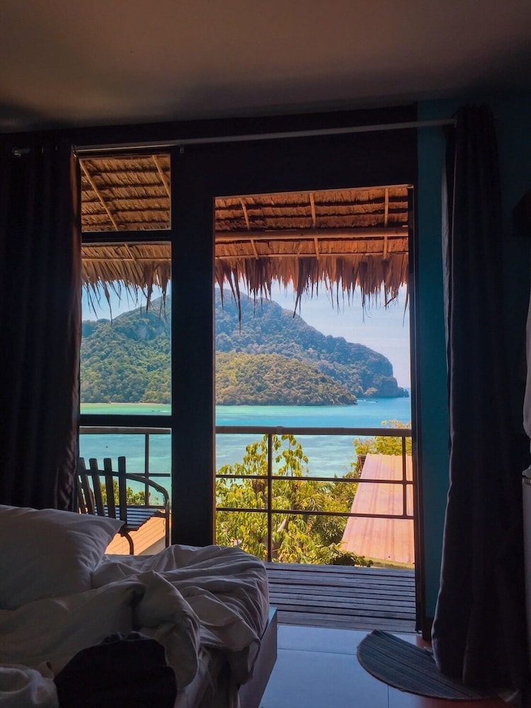 Phi Phi Sea Sky Resort