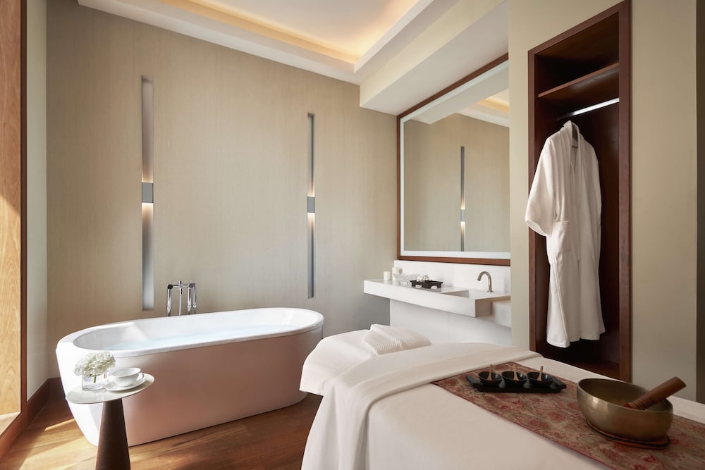 Anantara Downtown Dubai Hotel