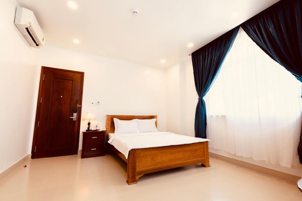 Tuyet Hien Hotel