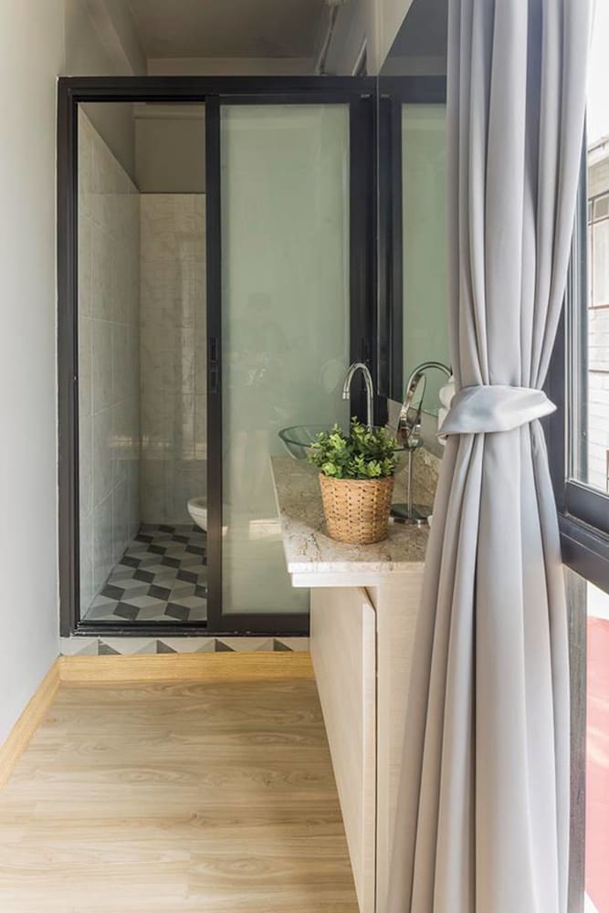 V Varee Bangkok