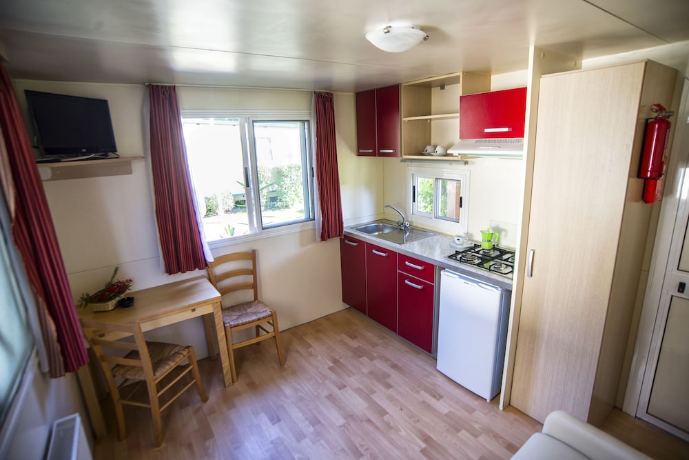 Flaminio Village Bungalow Park - Campground