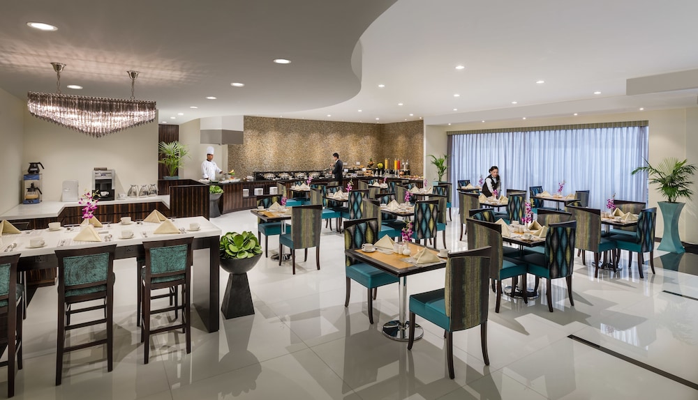 Savoy Crest Hotel Apartments