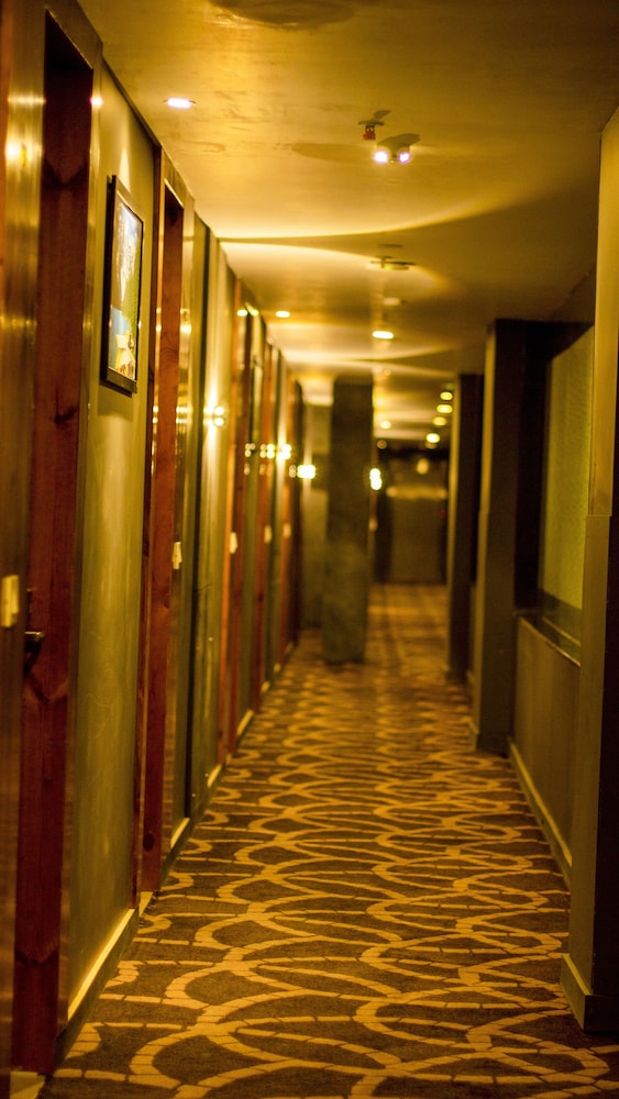 Goldenfern Resort