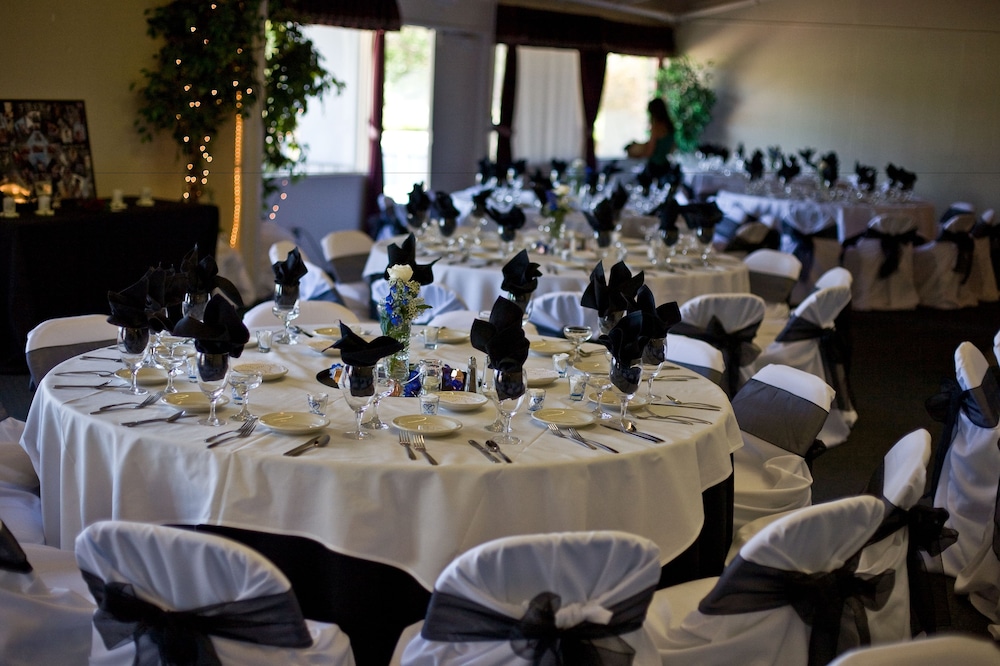 Carlton Oaks Lodge, an Ascend Collection Hotel