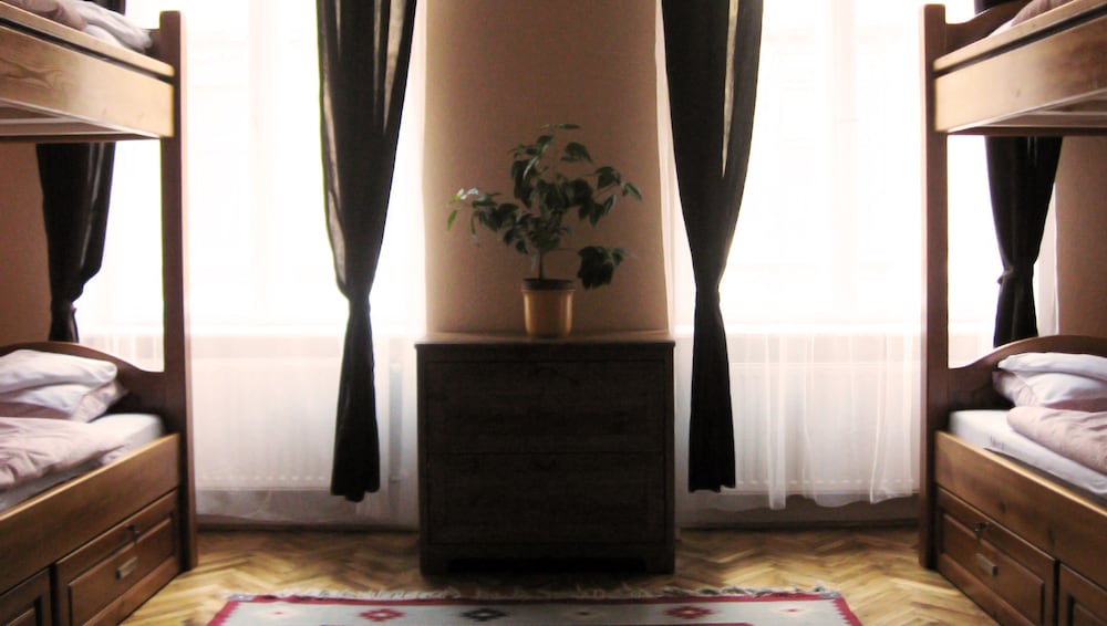 Corvin Point Rooms and Apartments