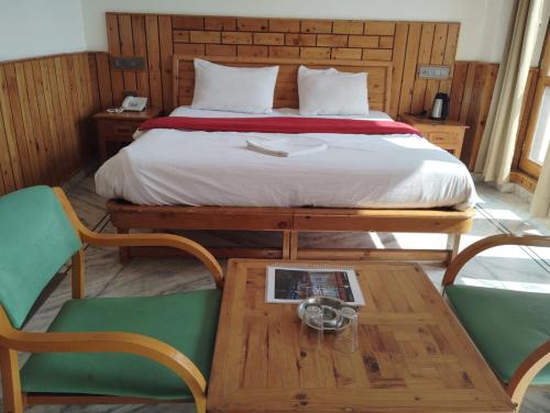 Hotel CM Palace
