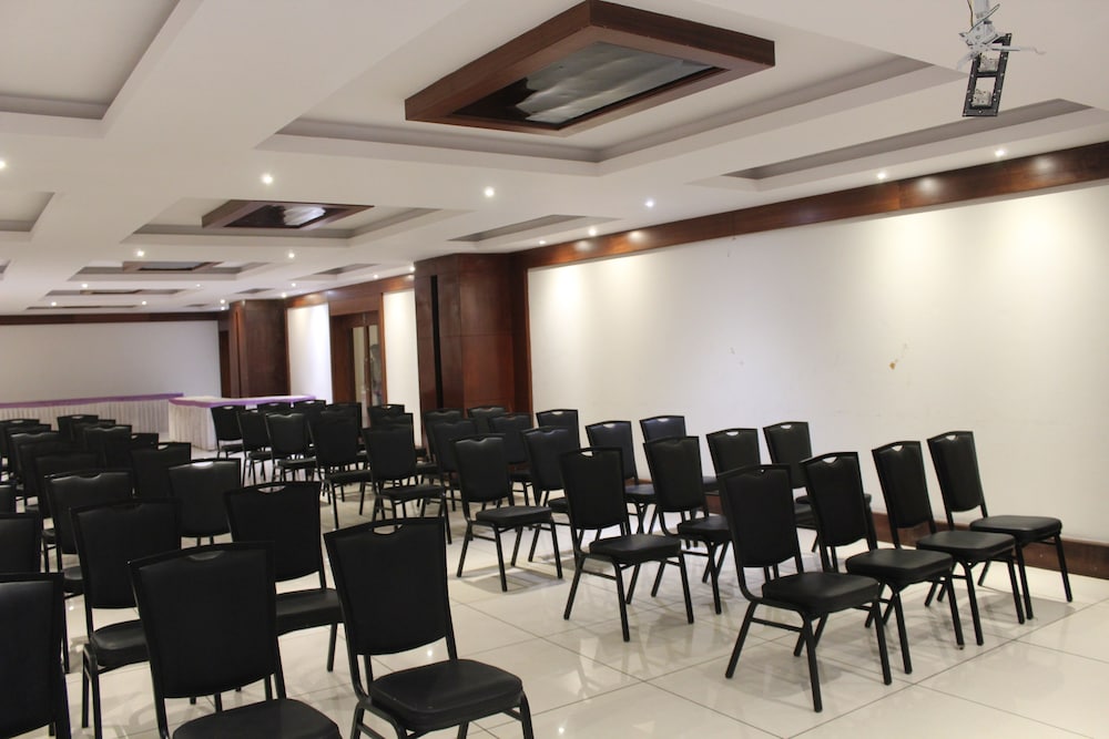 Hotel Tania Searock Managed by ODON Hospitality