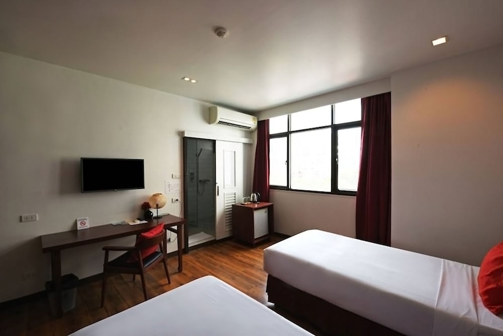 Ruamchitt Plaza Hotel