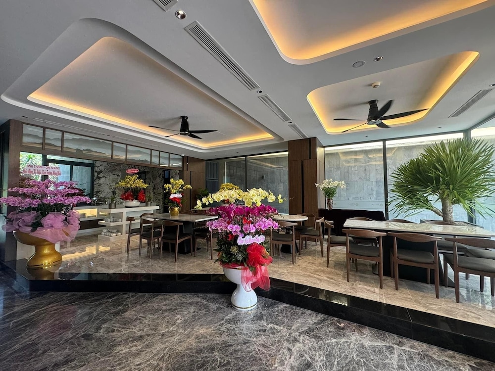 STELLA Hotel & Apartment