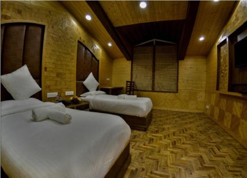 Hotel Rizk Inn - Best Hotel Near Airport in Srinagar