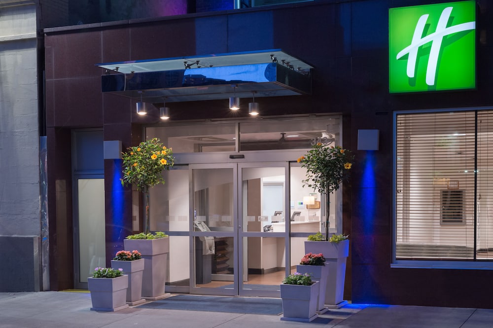 Holiday Inn Express New York City Times Square by IHG