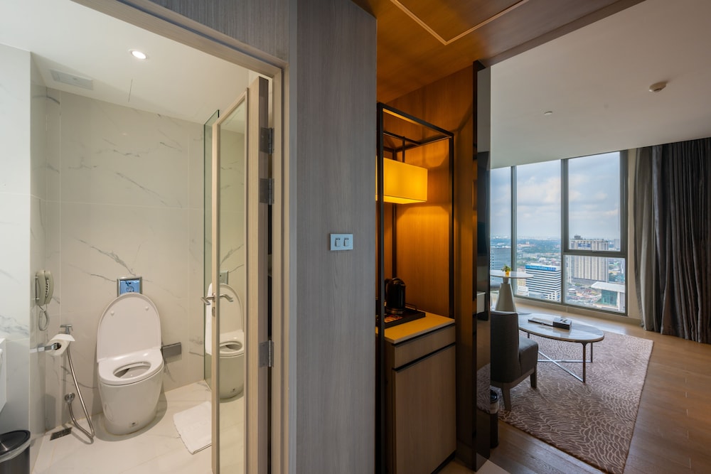 Grand Richmond Stylish Convention Hotel