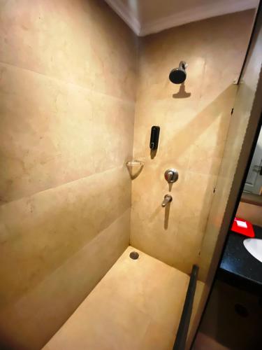 Status Business Hotel