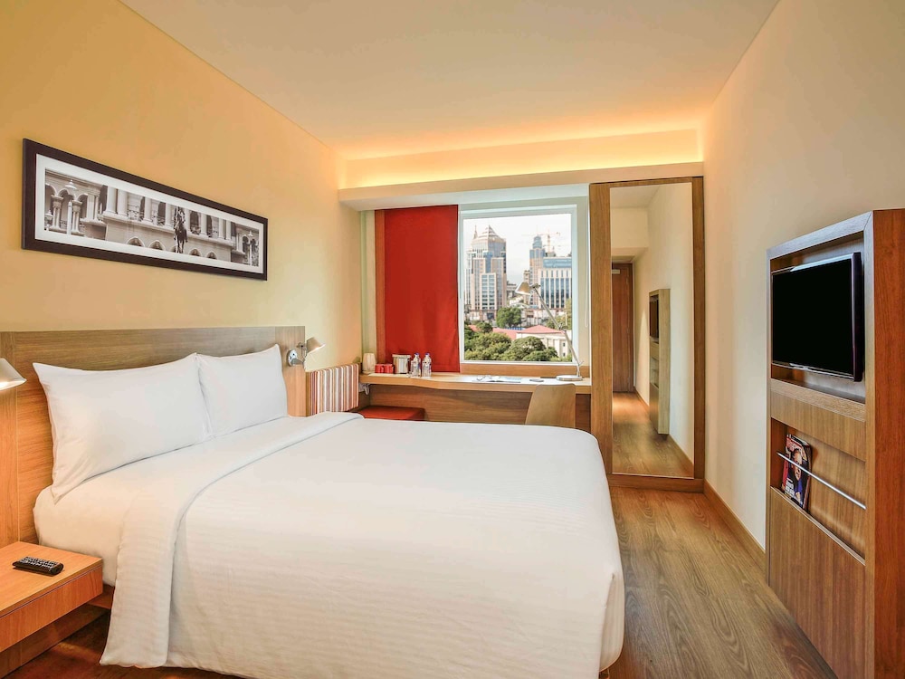 ibis Bengaluru City Centre Hotel