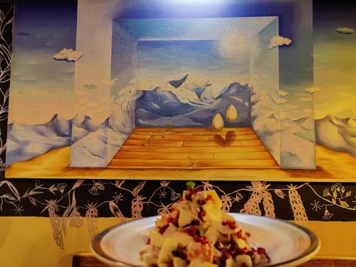 Golden Orchid-The Lodge