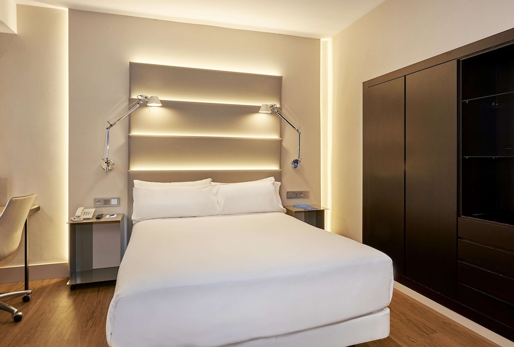 NH Sants Barcelona