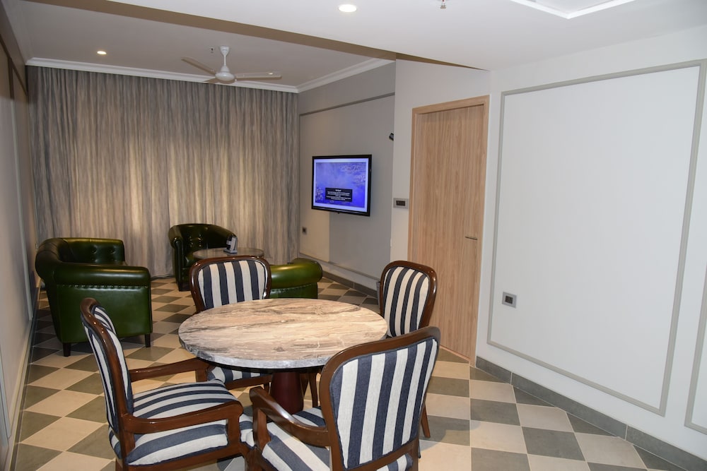 Fortune Inn Valley View, Manipal