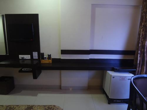 Hotel Savshanti Towers