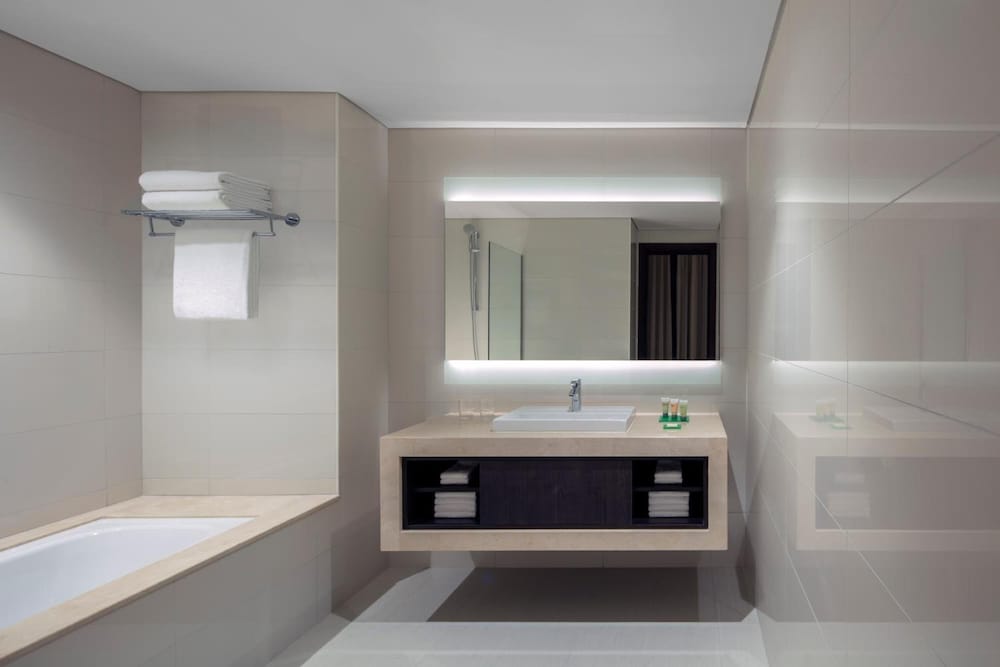 Hyatt Place Dubai Jumeirah Residences