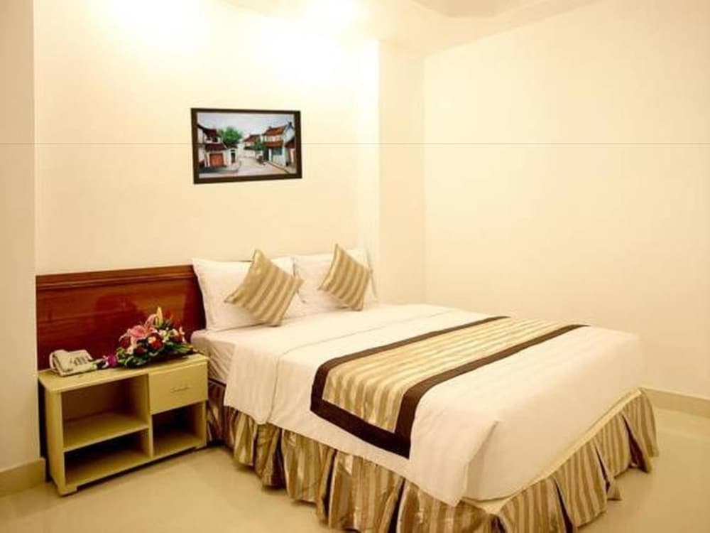 Sunny Hotel Ho Chi Minh