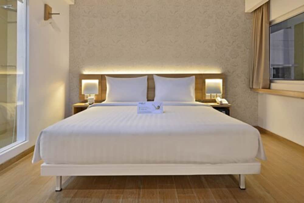Whiz Prime Hotel Basuki Rahmat Malang