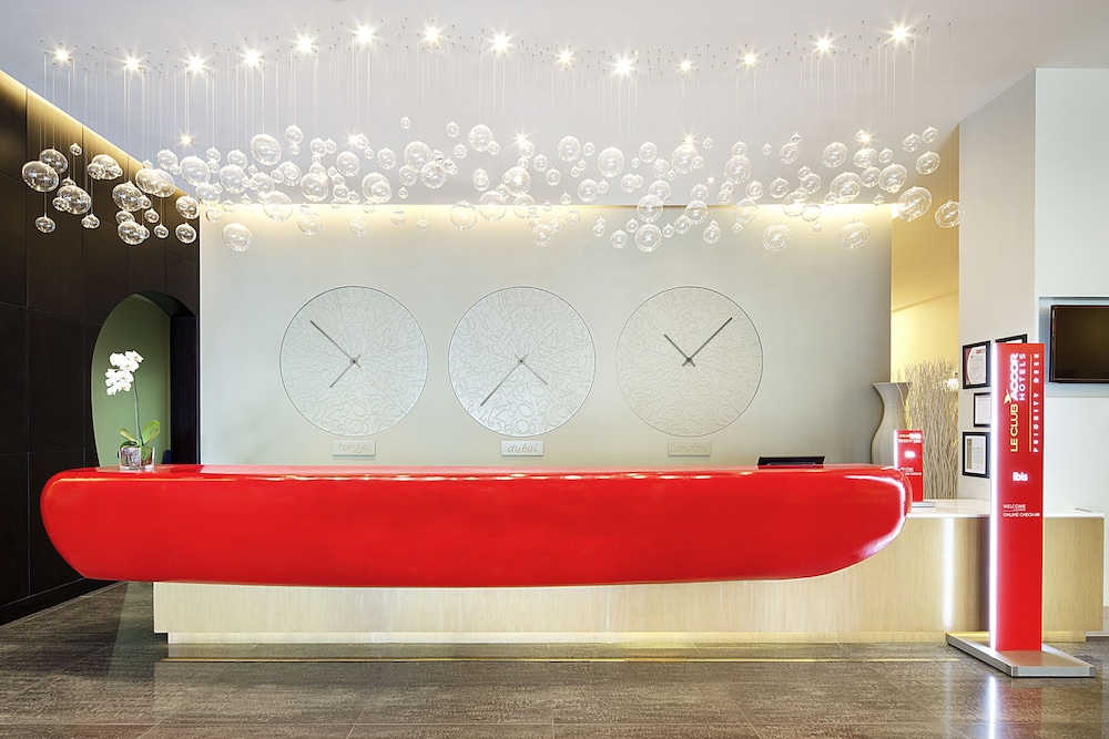 ibis Mall Avenue Dubai