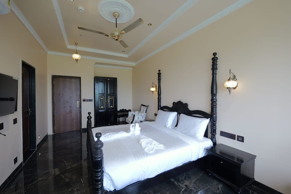 Shree Raja Ram Hotel and Resort, Ujjain