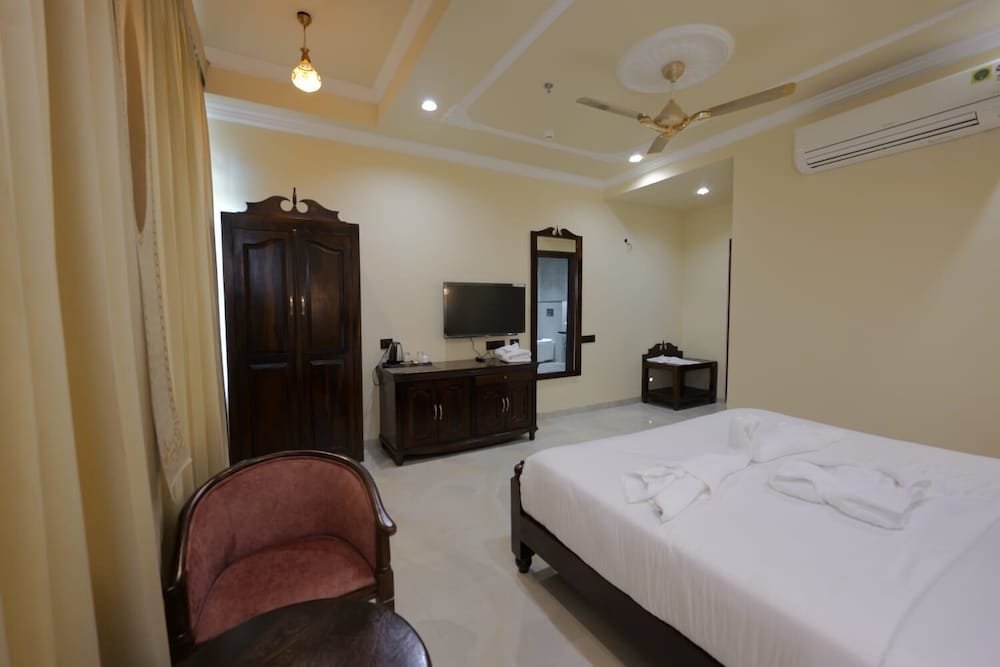 Shree Raja Ram Hotel and Resort, Ujjain