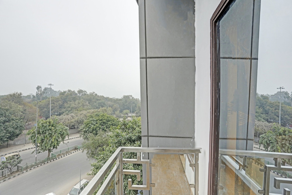 Hotel Royal Mirage - Pitampura