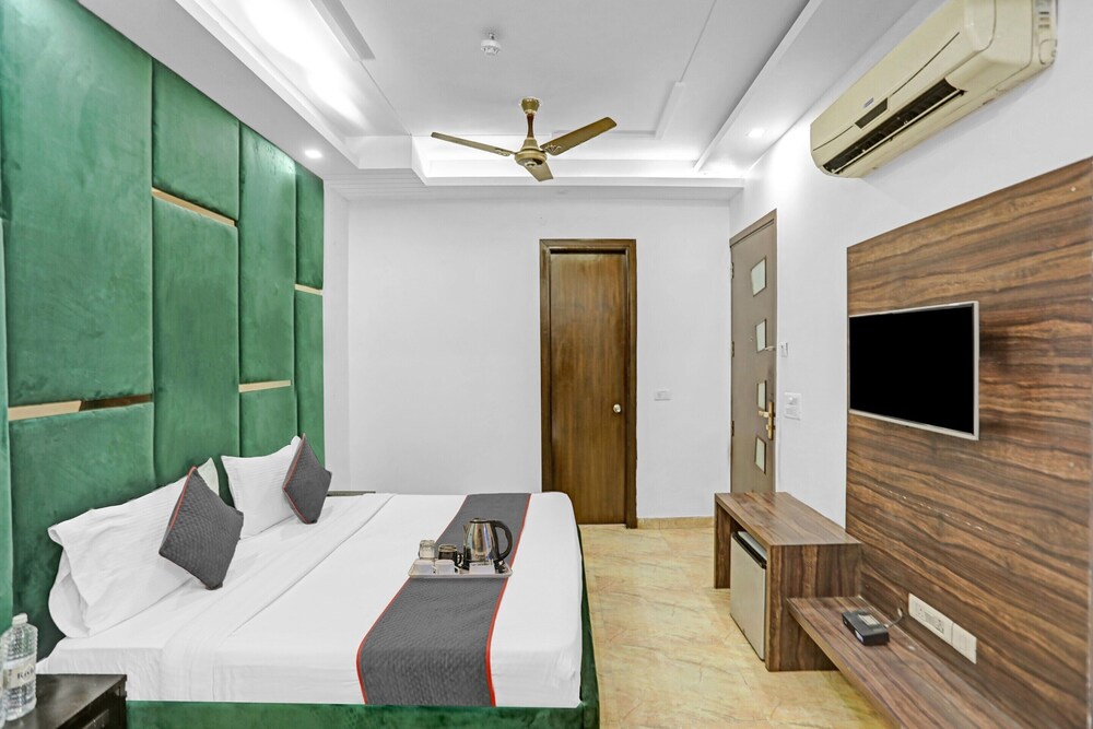 Hotel Royal Mirage - Pitampura